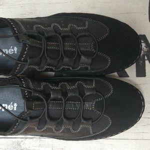 Propet Women's Sneakers with Elastic Lacing and Adjustable Toggle- Blk, size 8 W